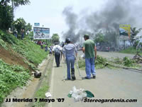 Bloqueo a Carretera del Pacifico 7 Mayo 2007
